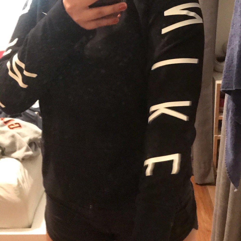 Nike black and white hoodie